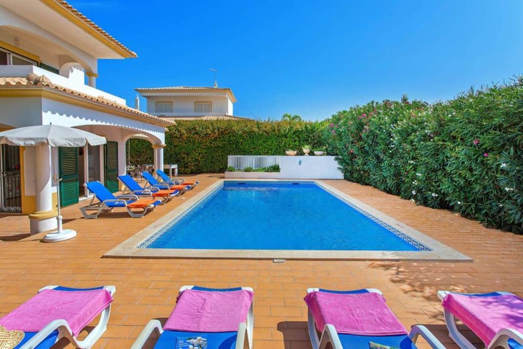 Villa White Sands - Private Oasis, Heated Pool, Beaches & Strip Nearby Albufeira Exterior photo