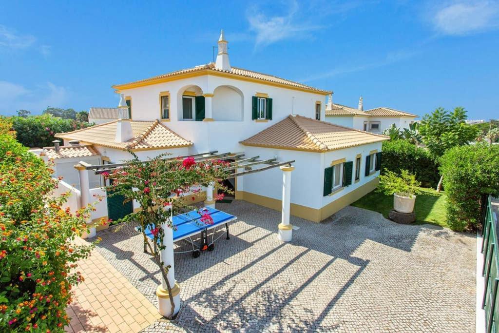 Villa White Sands - Private Oasis, Heated Pool, Beaches & Strip Nearby Albufeira Exterior photo