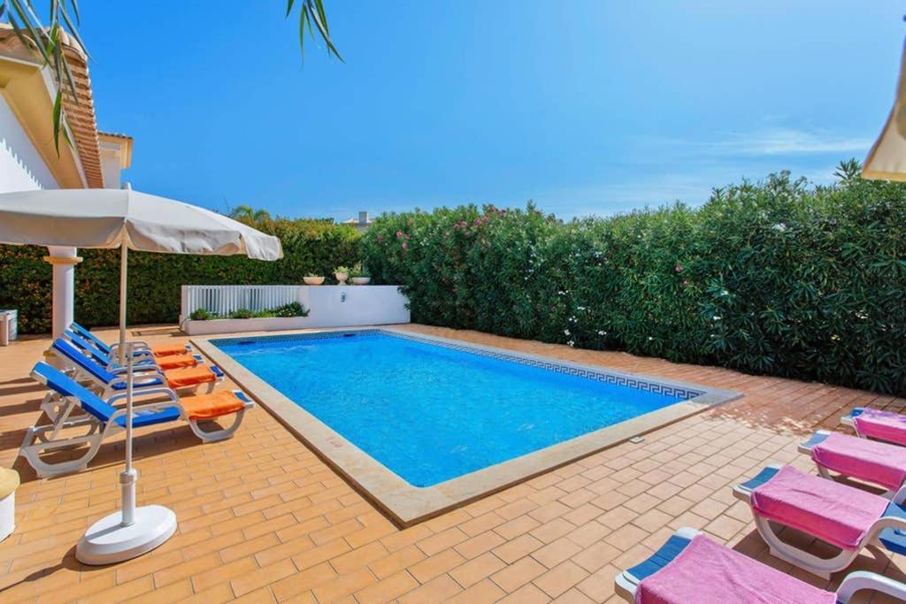 Villa White Sands - Private Oasis, Heated Pool, Beaches & Strip Nearby Albufeira Exterior photo