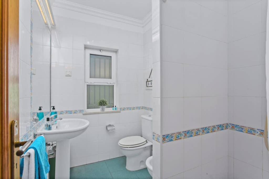Villa White Sands - Private Oasis, Heated Pool, Beaches & Strip Nearby Albufeira Exterior photo