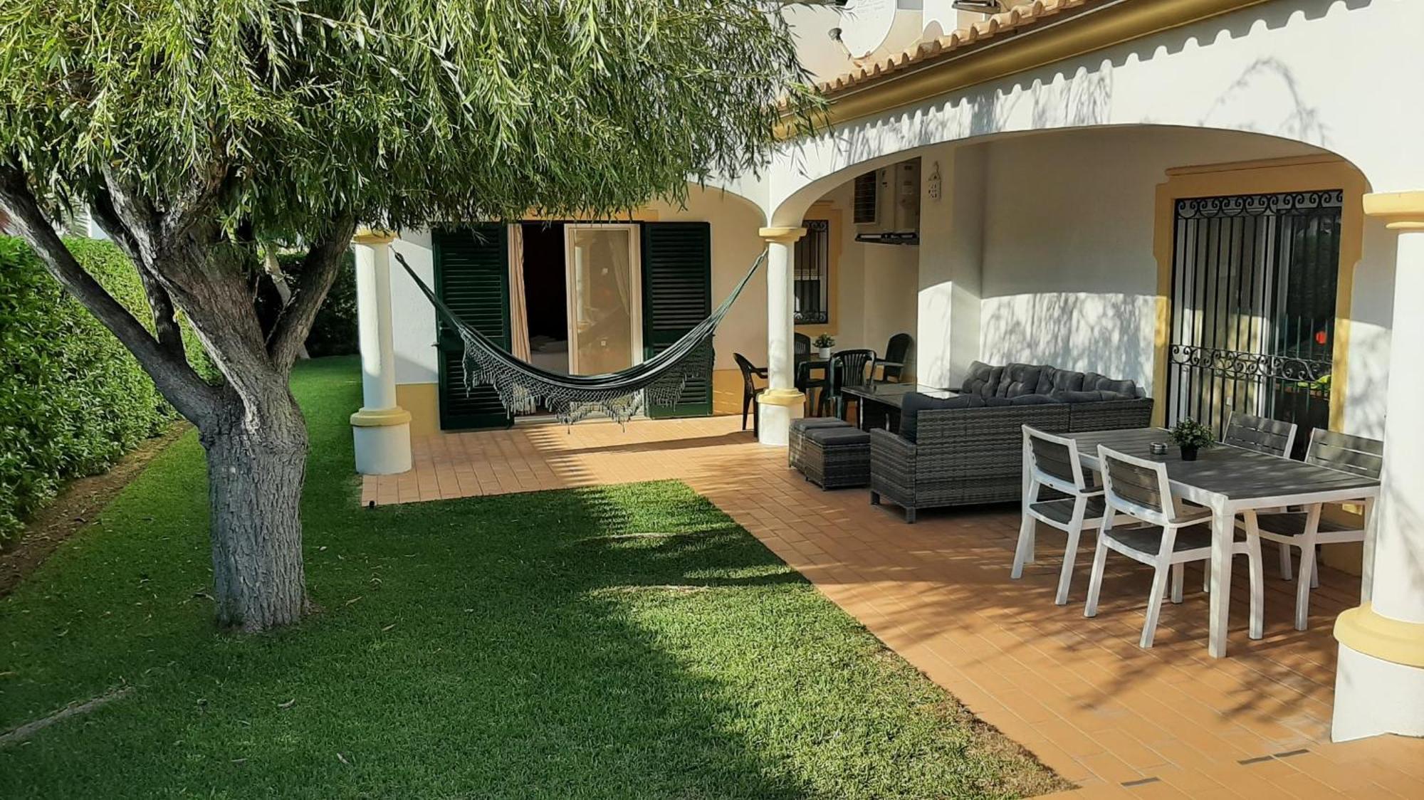Villa White Sands - Private Oasis, Heated Pool, Beaches & Strip Nearby Albufeira Exterior photo
