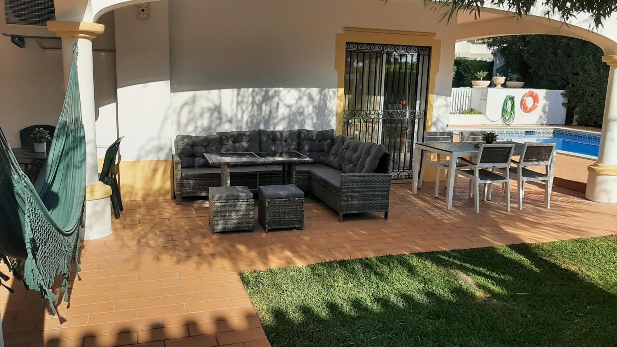 Villa White Sands - Private Oasis, Heated Pool, Beaches & Strip Nearby Albufeira Exterior photo